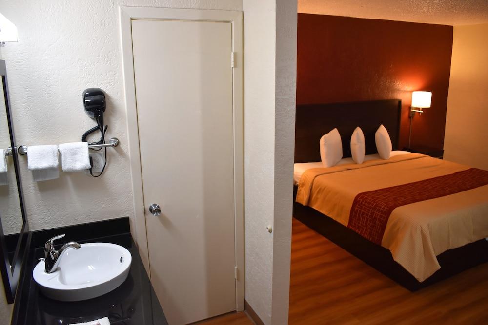 Red Roof Inn San Antonio Northeast - Rittiman Rd Εξωτερικό φωτογραφία