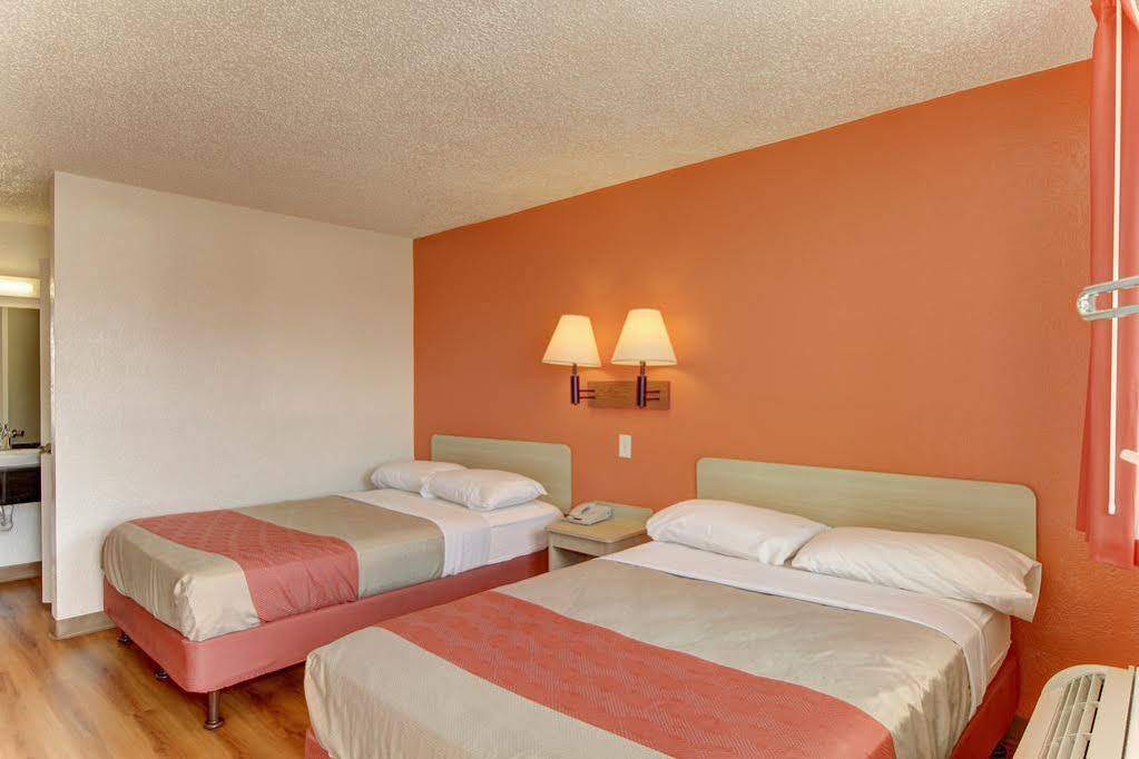 Red Roof Inn San Antonio Northeast - Rittiman Rd Εξωτερικό φωτογραφία