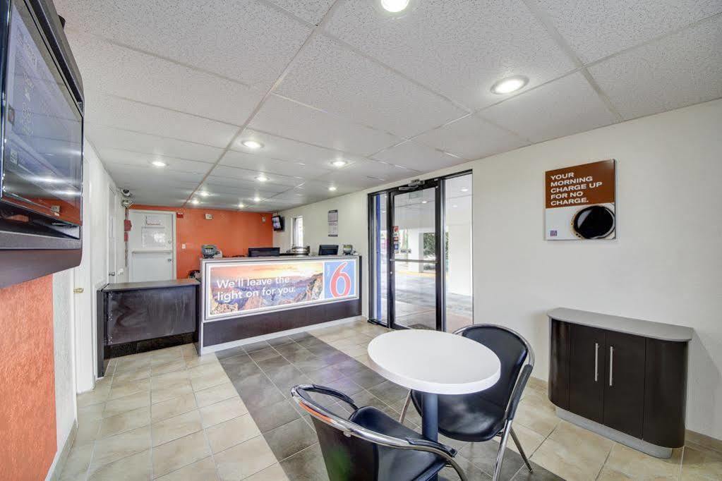 Red Roof Inn San Antonio Northeast - Rittiman Rd Εξωτερικό φωτογραφία