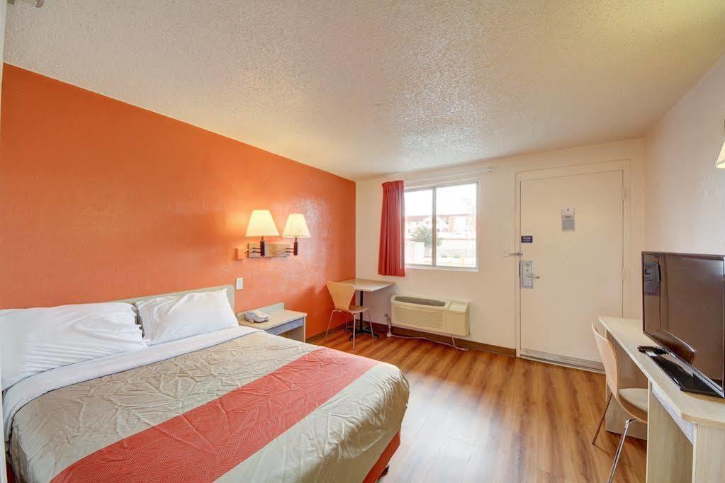 Red Roof Inn San Antonio Northeast - Rittiman Rd Εξωτερικό φωτογραφία