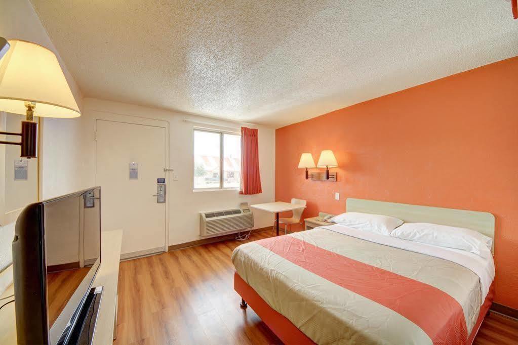 Red Roof Inn San Antonio Northeast - Rittiman Rd Εξωτερικό φωτογραφία
