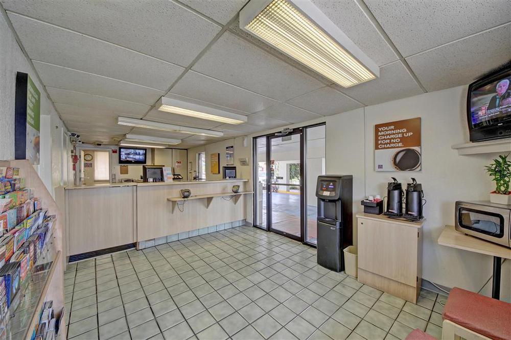 Red Roof Inn San Antonio Northeast - Rittiman Rd Εσωτερικό φωτογραφία