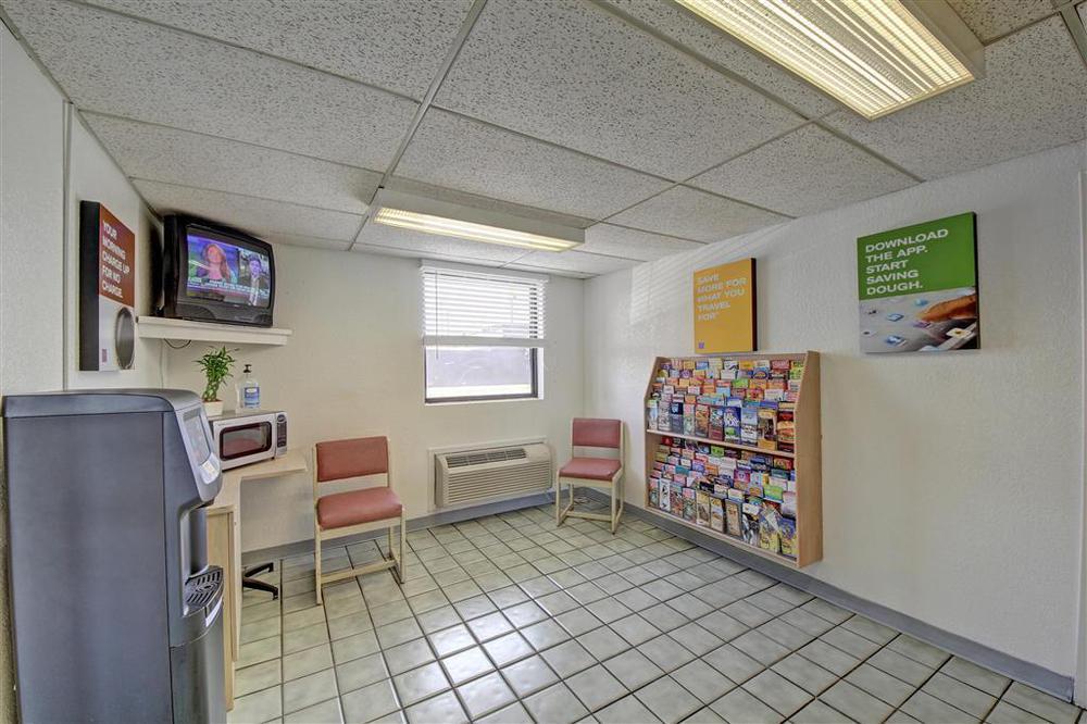 Red Roof Inn San Antonio Northeast - Rittiman Rd Ανέσεις φωτογραφία